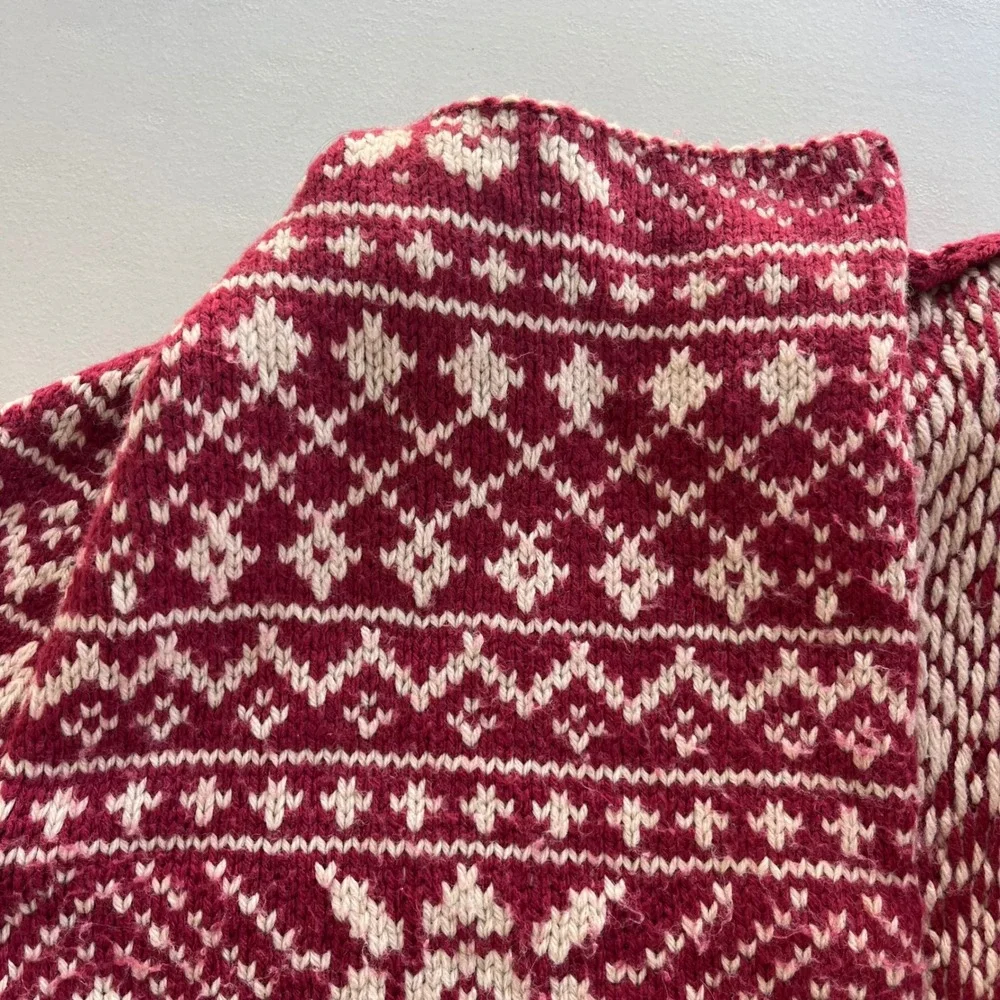 Cabi M Red White Fair Isle Wool Blend Pin Closure Knit Wrap Nordic Shrug Sweater